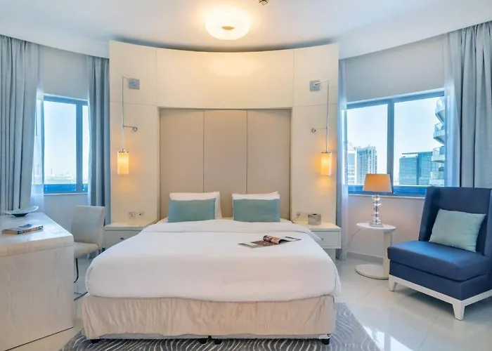 First Class 2Br Modern Downtown Retreat