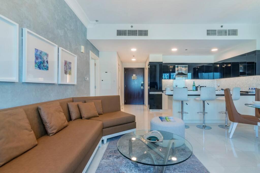 First Class 2br Modern Downtown Retreat अपार्टमेंट *